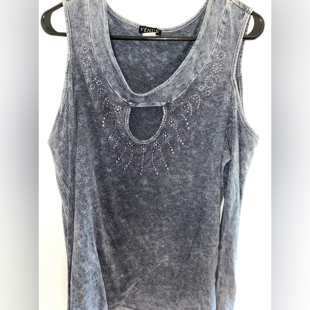 Venus cold shoulder studded top XL
